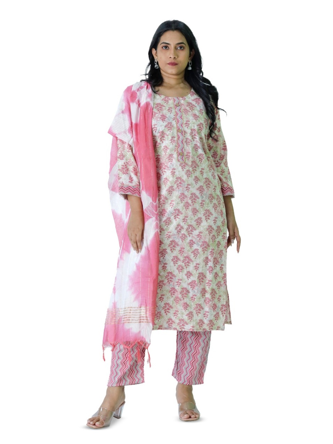 

Silselah Women Ethnic Motifs Printed Regular Kurta with Trousers & With Dupatta, Peach