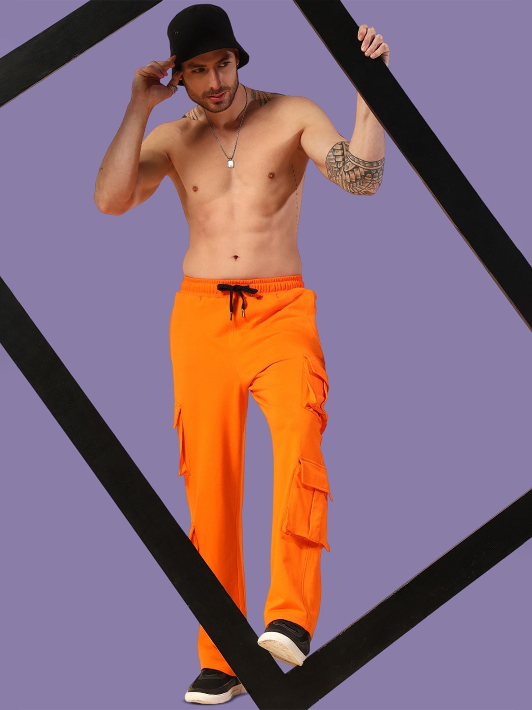 

Dogman Men Relaxed-Fit Cargos, Orange