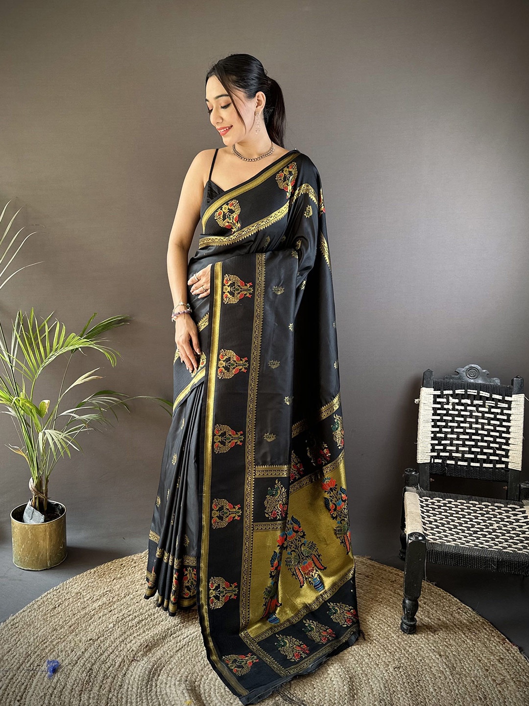 

Panzora Woven Design Zari Silk Blend Paithani Saree, Black