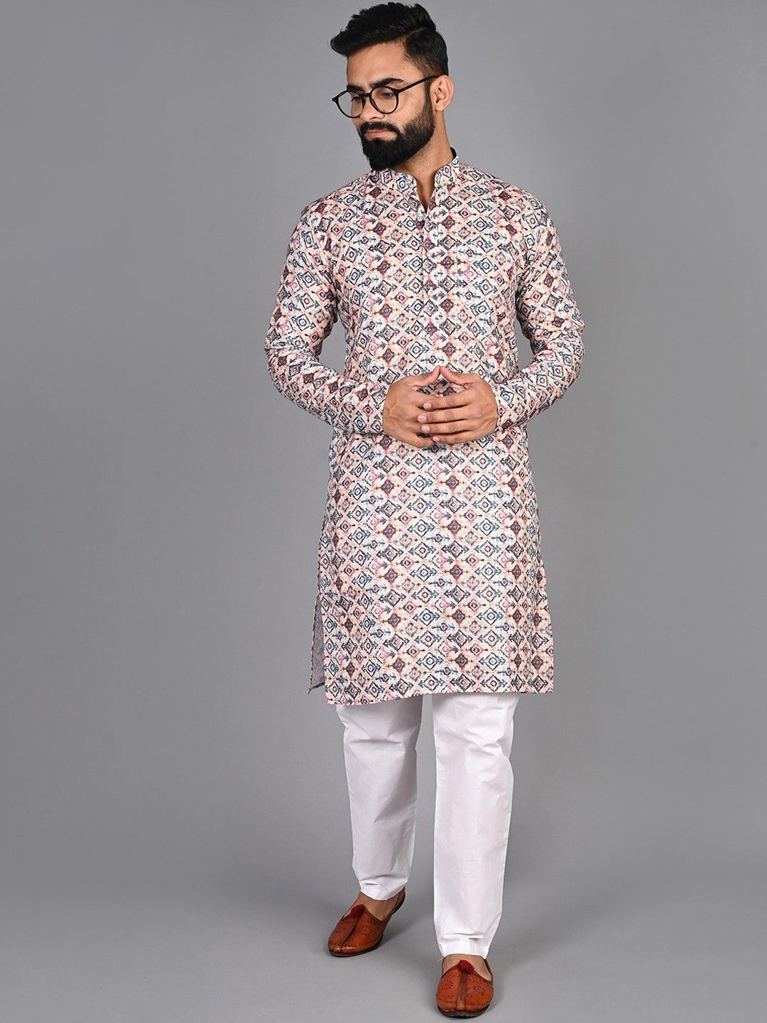 

PulseIQ Men Printed Regular Pure Cotton Kurta with Pyjamas, Pink