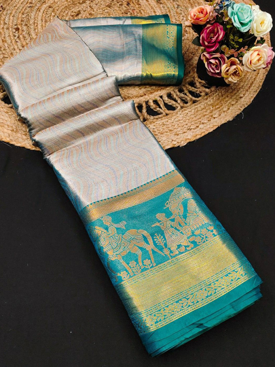 

Mitera Woven Design Zari Pure Silk Kanjeevaram Saree, Sea green