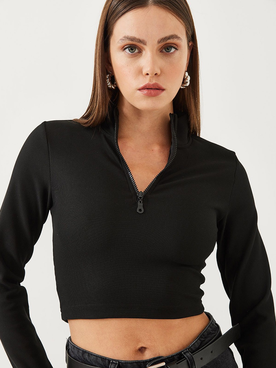 

BIANCO LUCCI Mandarin Collar Crop Top, Na