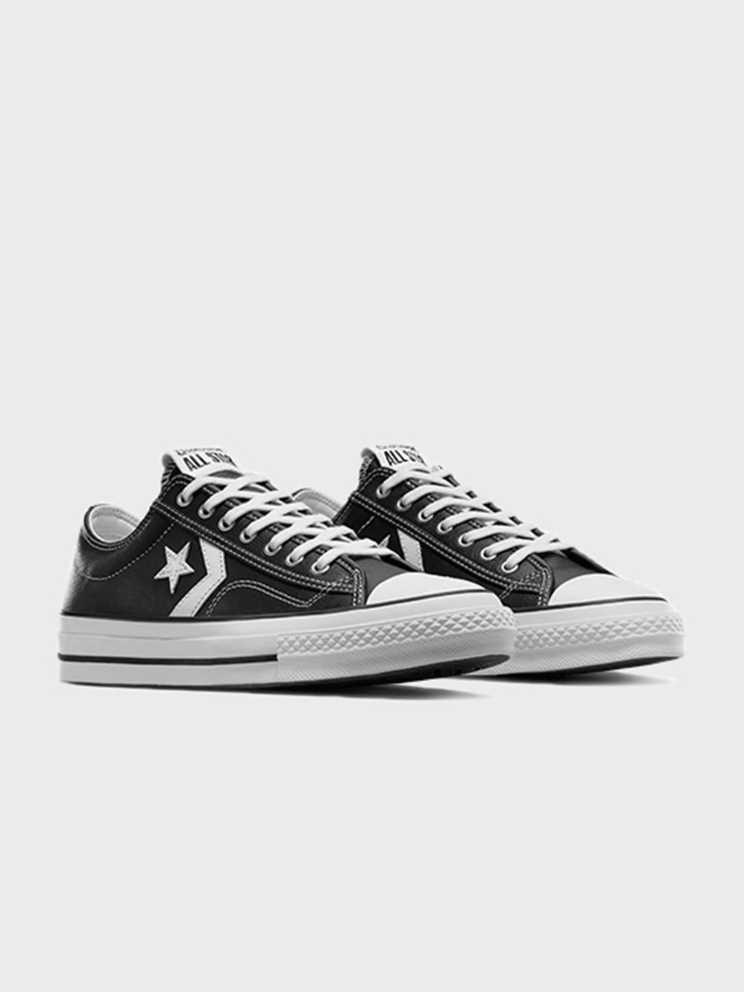 

Converse Unisex Leather Sneakers, Black