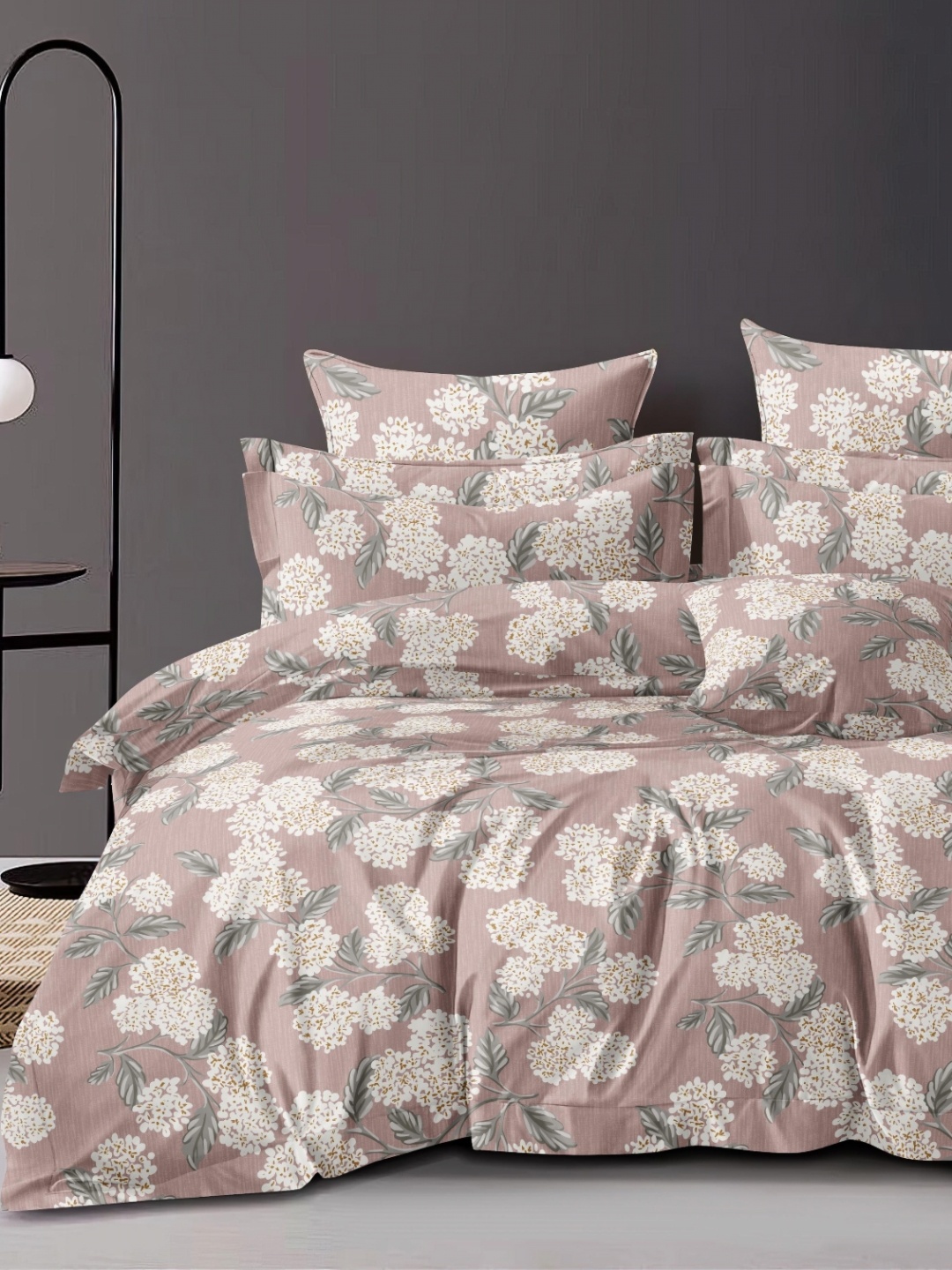 

Ariana Rose Gold & White Floral 140 TC King Bedsheet with 2 Pillow Covers