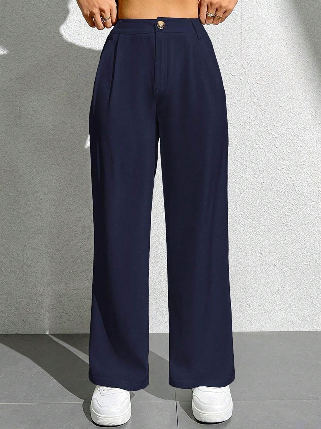 

Chemistry Women Custom Straight Fit High-Rise Trousers, Blue