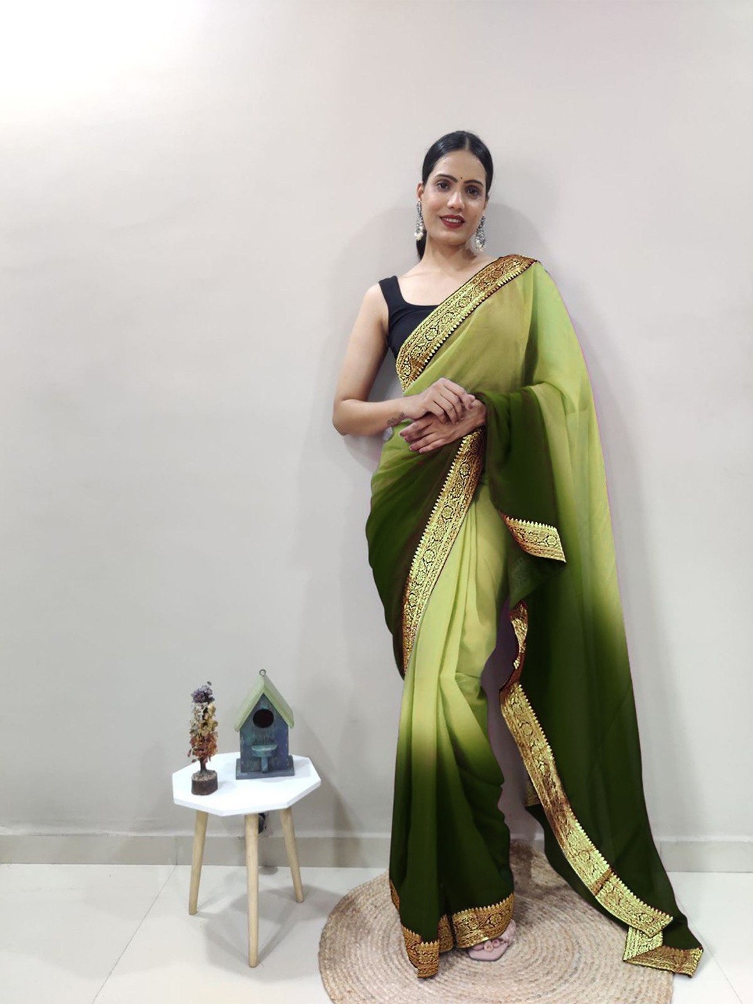 

Rangtulika Ethnics Ombre Zari Poly Georgette Ready to Wear Saree, Green