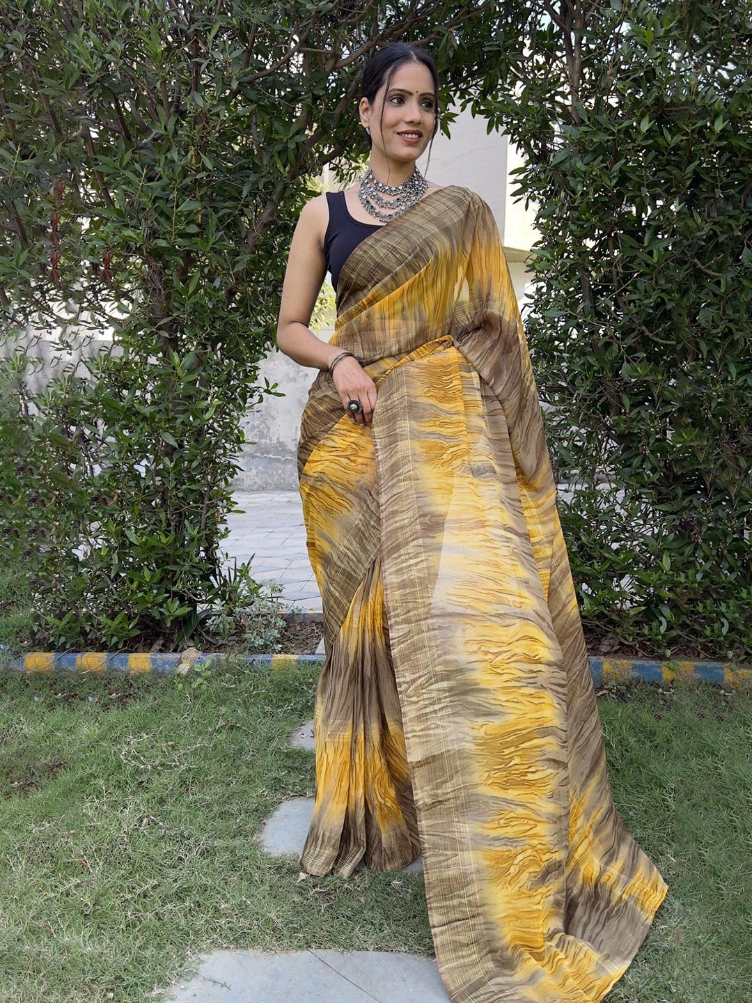 

Rangtulika Ethnics Silk Blend Saree, Yellow