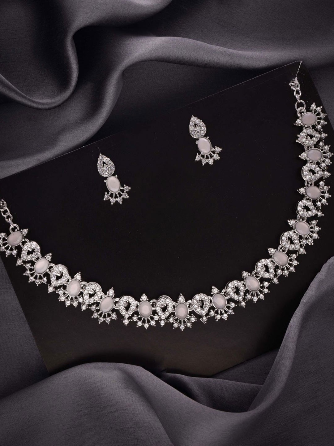 

DIVASTRI Set Of 2 Silver-Plated Artificial Stone Studded Necklace & Earrings