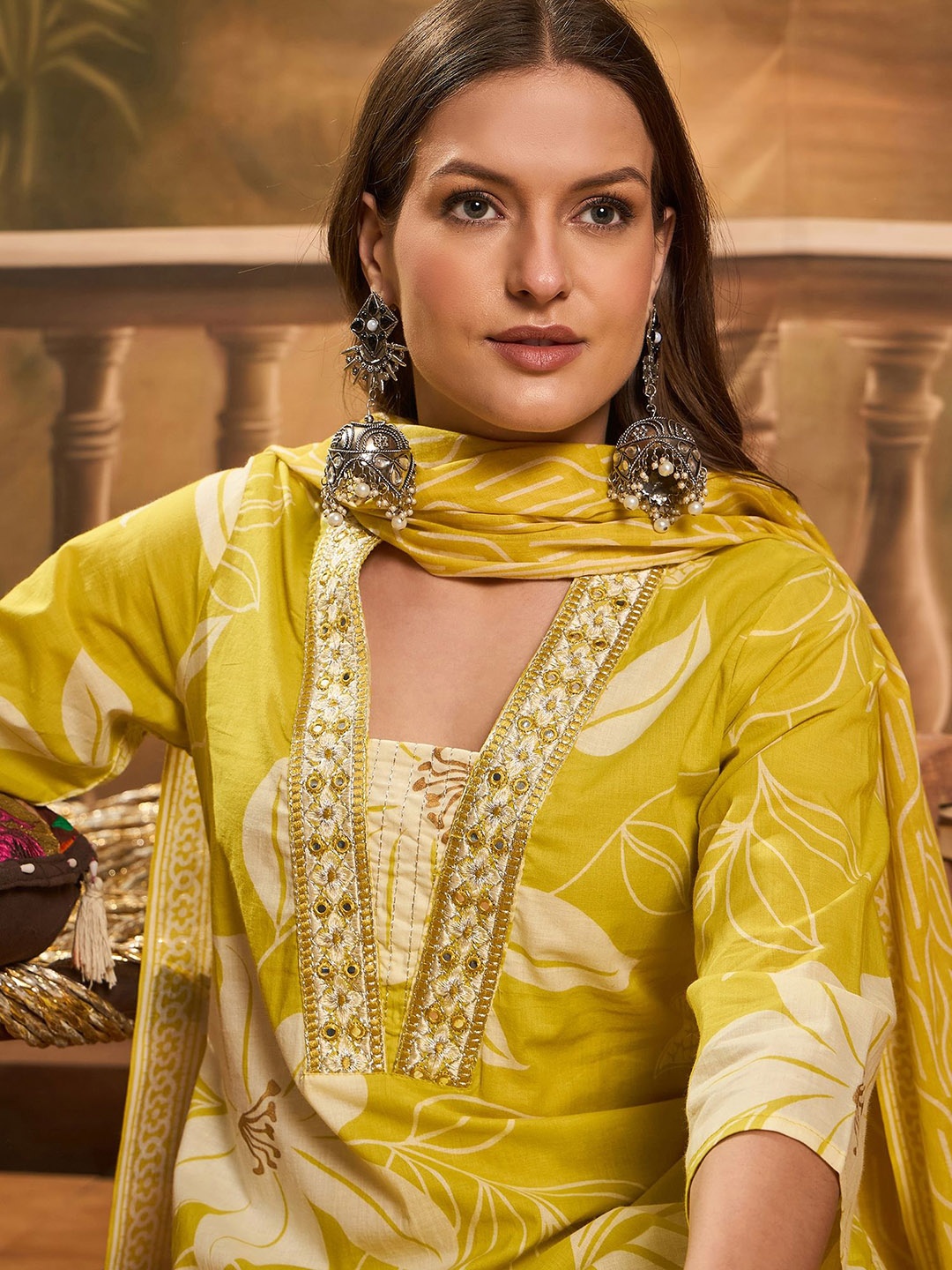 

Sangria Floral Print Straight Kurta Set With Dupatta, Mustard