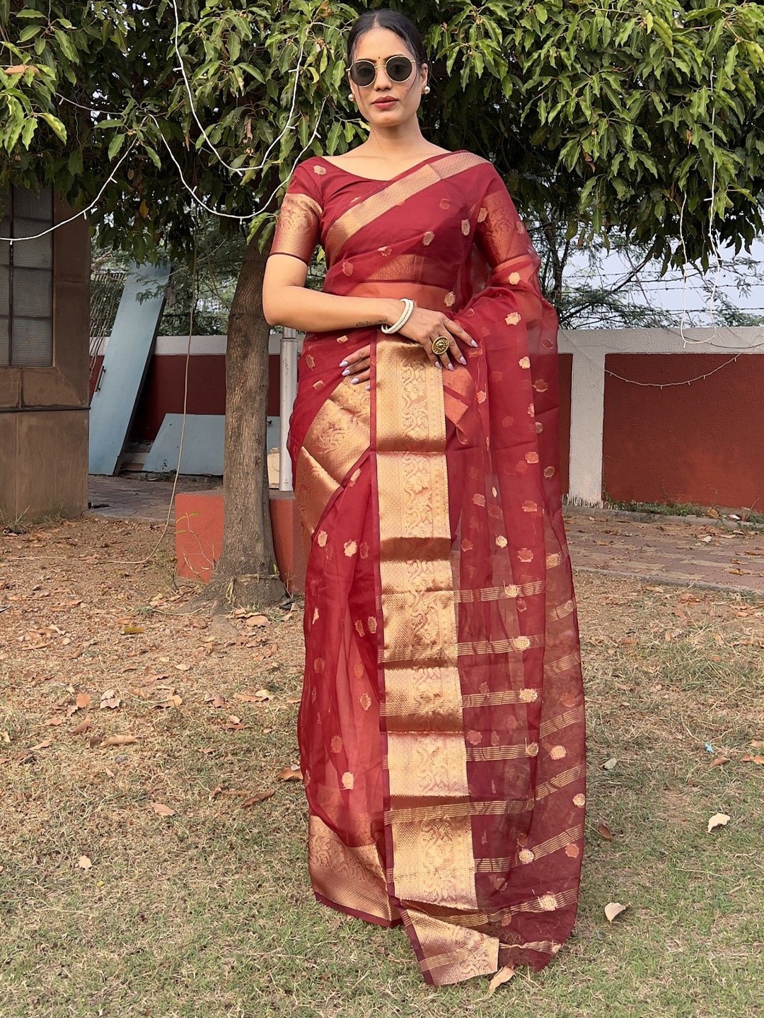 

Rangtulika Ethnics Woven Design Zari Organza Saree, Red