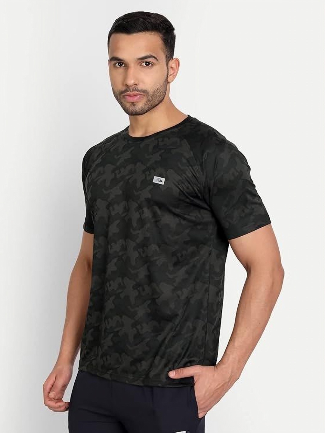 

PERF Men T-shirt, Black