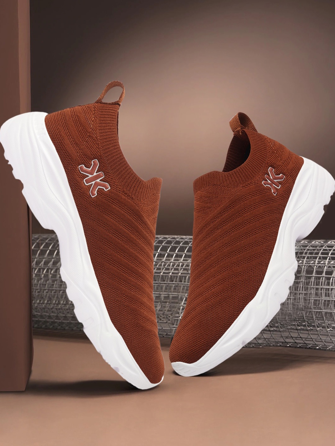 

Killer Men Woven Design Sneakers, Brown