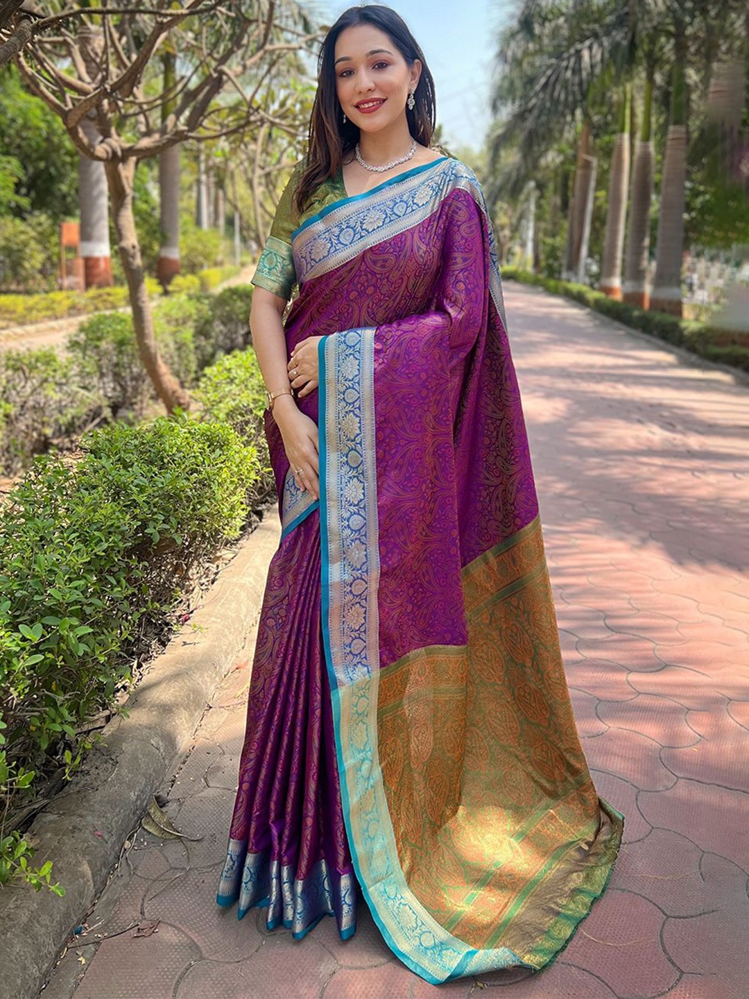 

all about you Woven Design Zari Silk Blend Kanjeevaram Saree, Purple