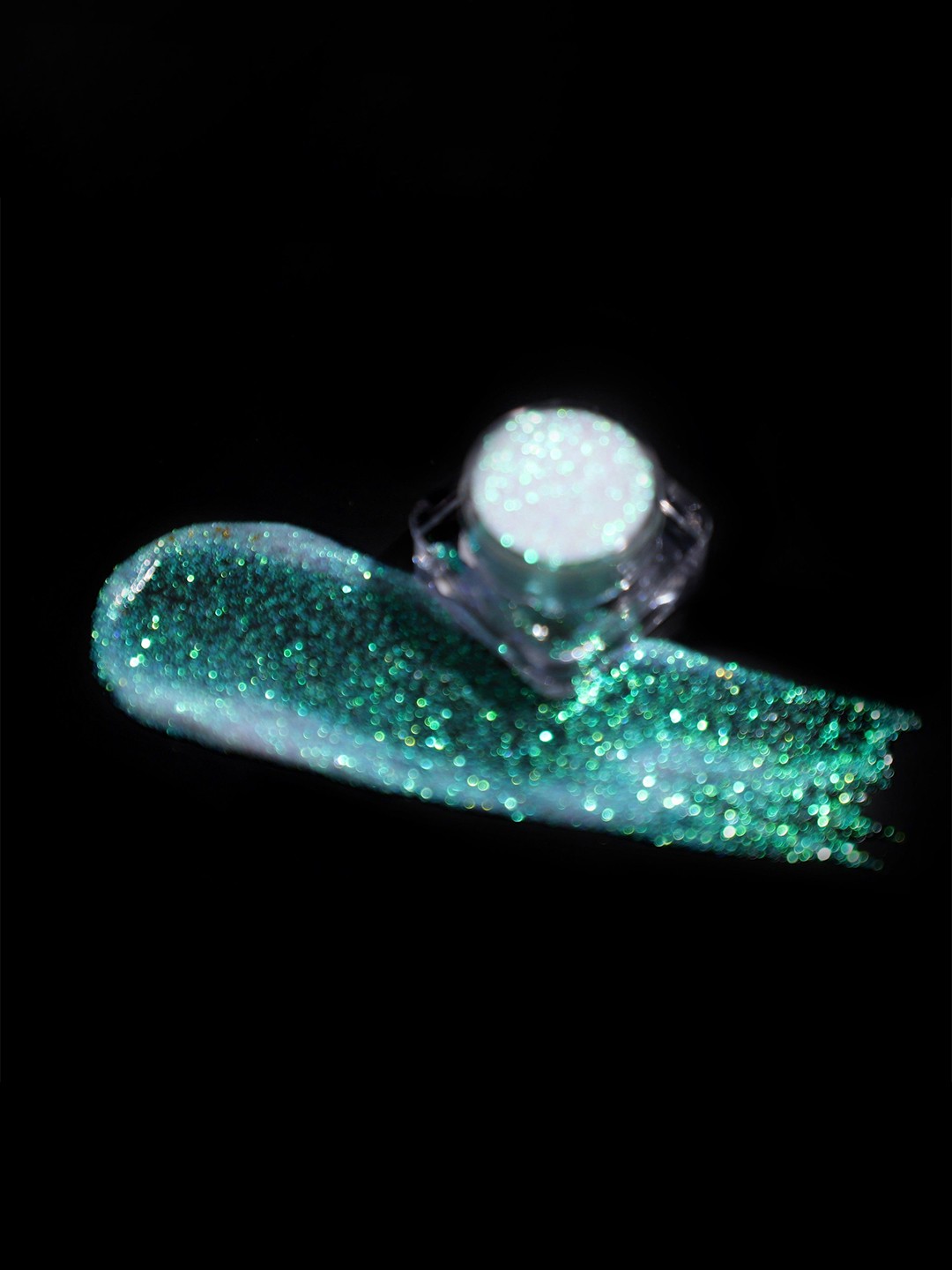 

TS COSMETICS Pressed Glitter Eyeshadow - Magic, Green