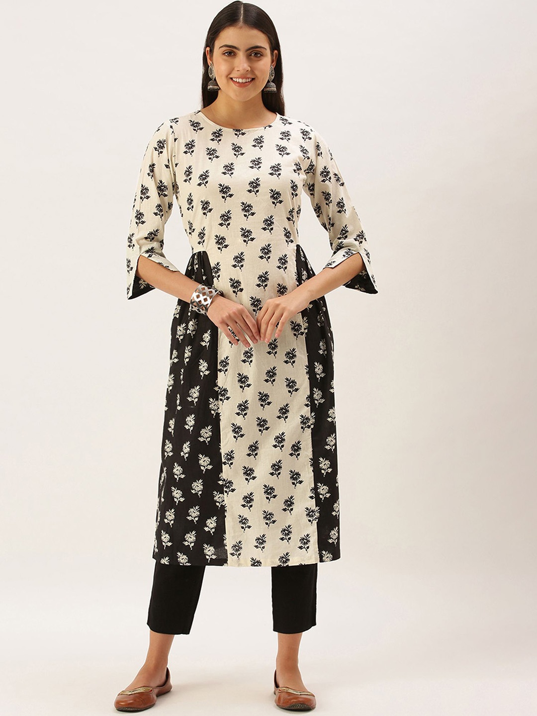 

Fourleaf Floral Printed Round Neck Pleated Straight Cotton Kurta, Off white