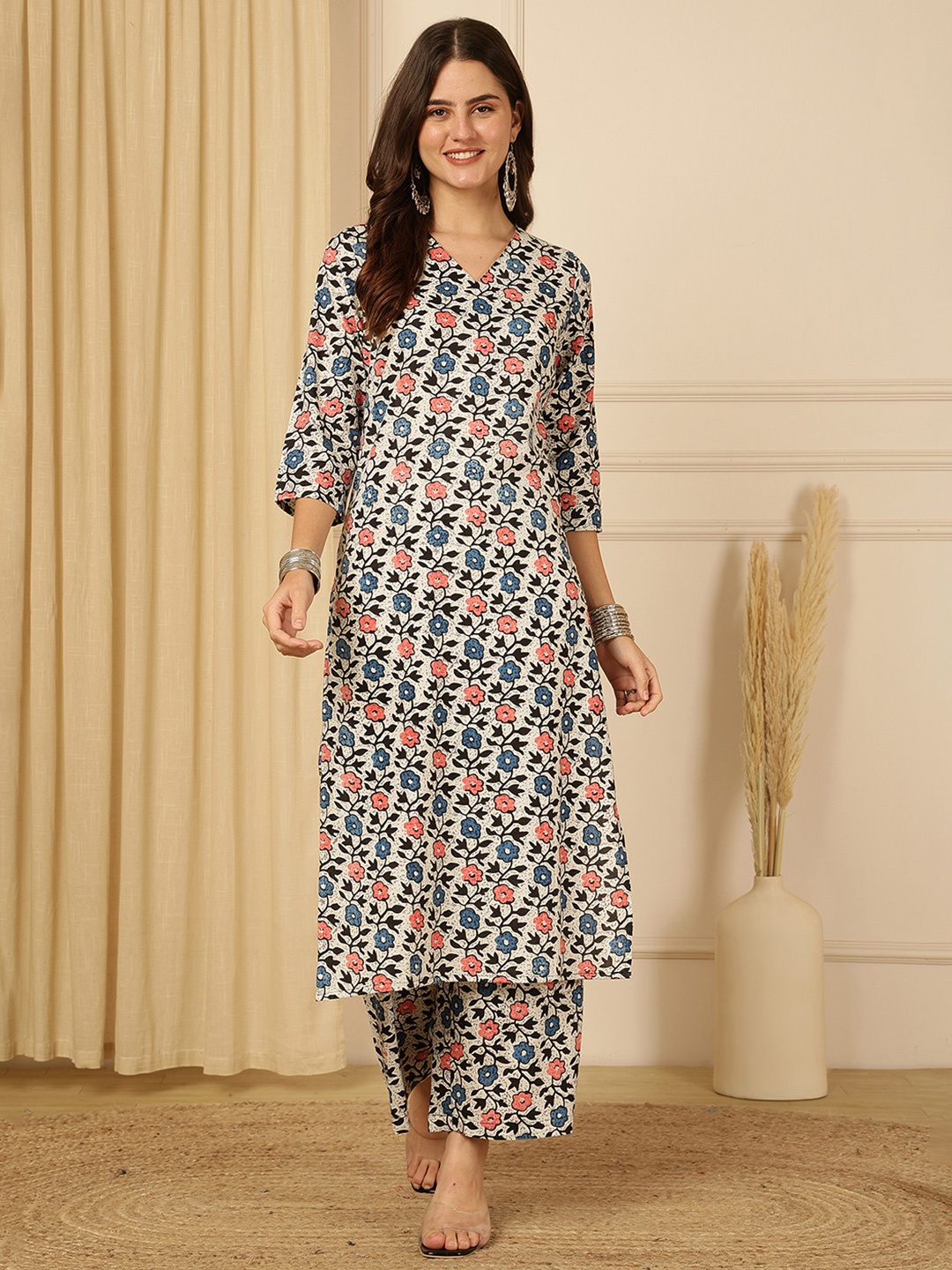 

Anouk Rustic Women Floral Printed Regular Pure Cotton Kurta with Palazzos, Cream