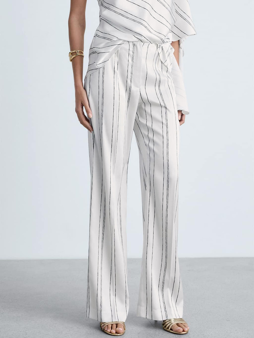 

MANGO Women Striped Straight Fit Trousers, White