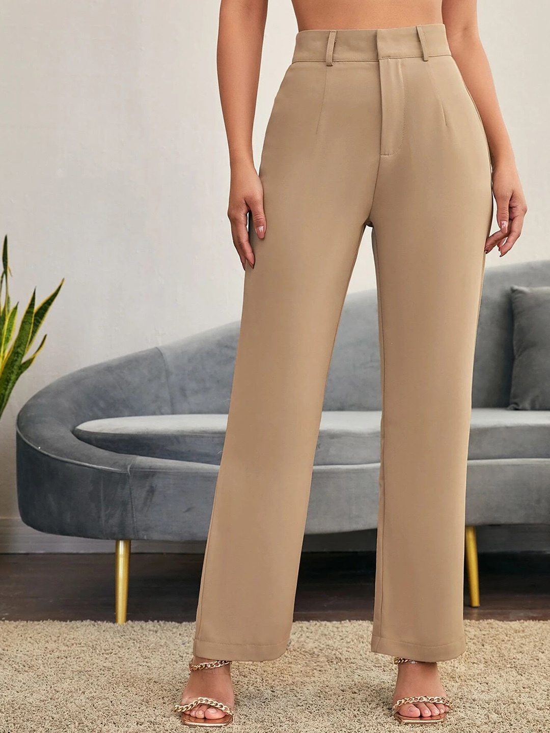 

Chemistry Women Custom Straight Fit High-Rise Trousers, Beige