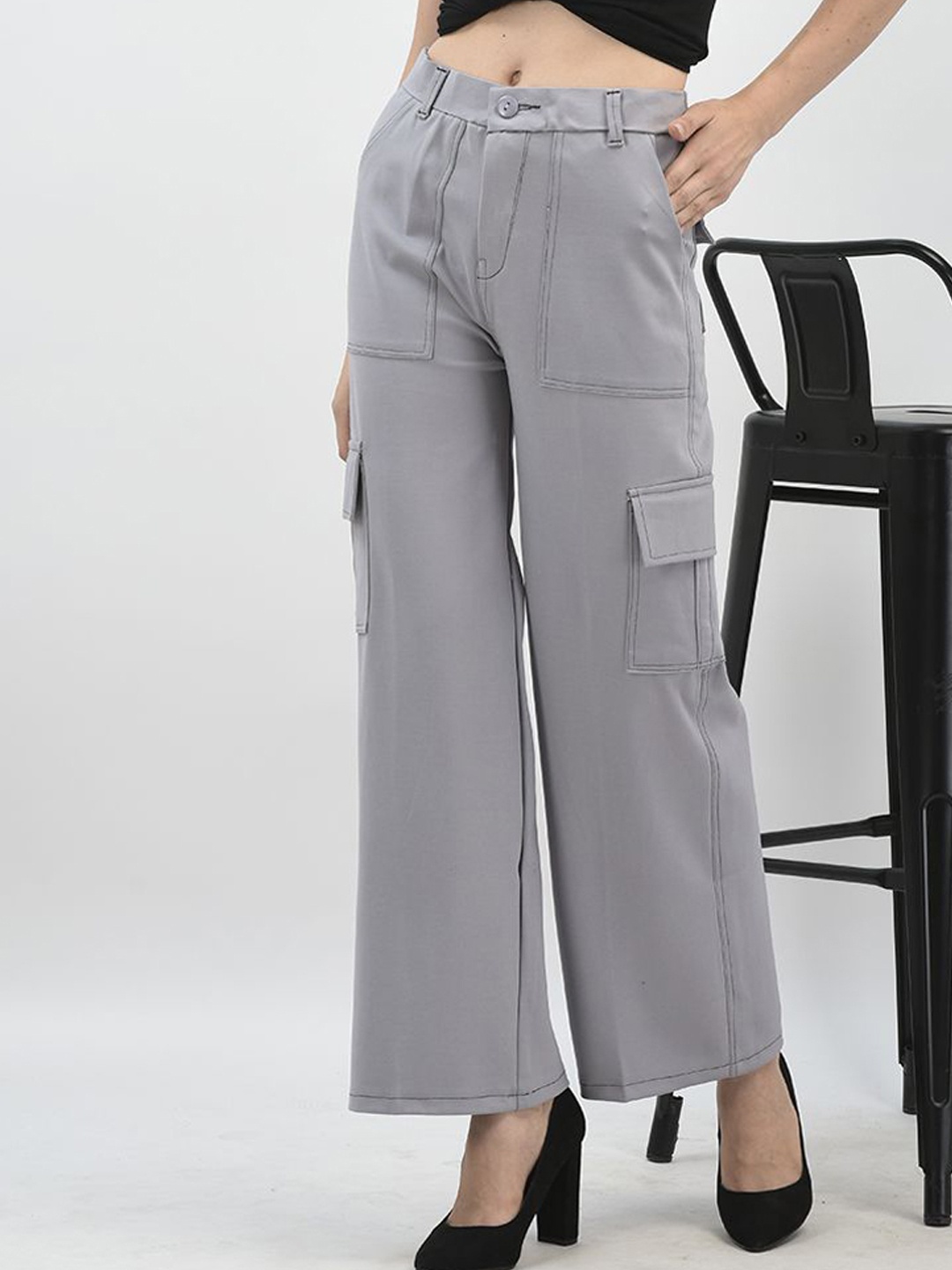 

Chemistry Women Relaxed Straight Leg Flared High-Rise Cargos Trousers, Grey