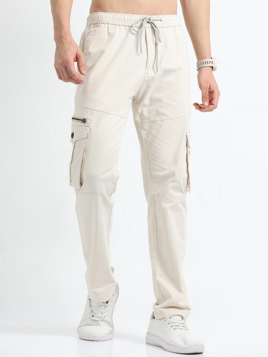 

THE BEETEL HOUSE Men Relaxed Zipper Utility Cargos Trousers, Cream