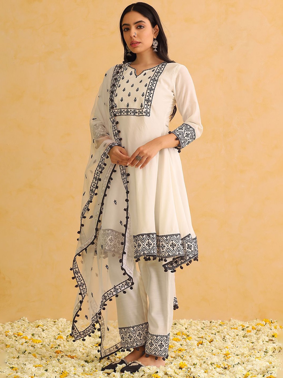 

House of Pataudi Embroidered A-Line Kurta Set, White