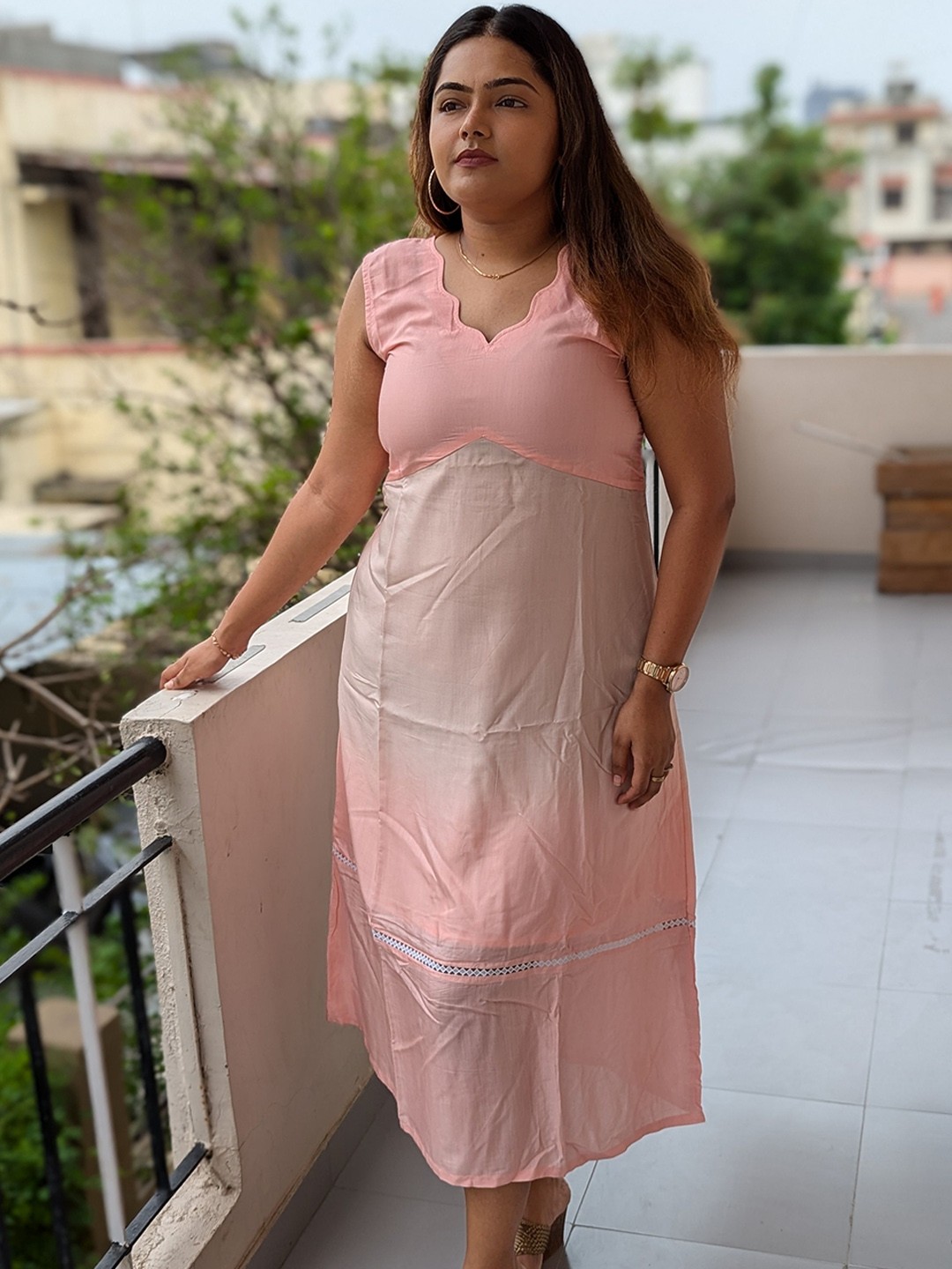 

Swarna Akriti A-Line Midi Ethnic Dress, Cream