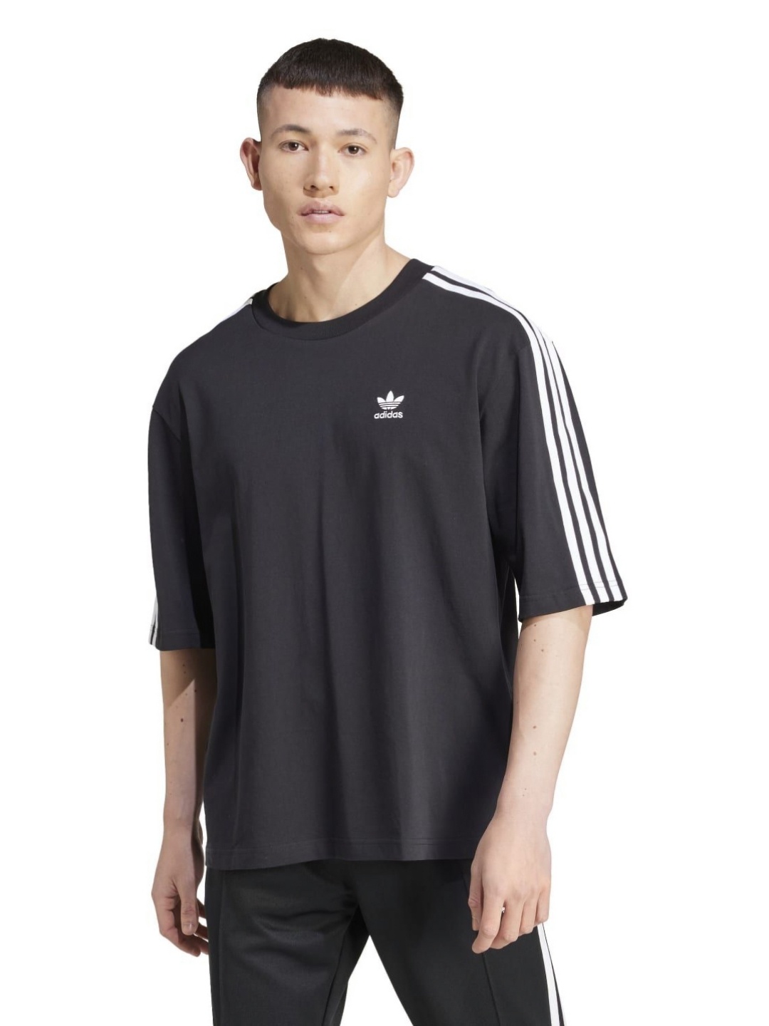 

ADIDAS Originals Men Printed Extended Sleeves Pockets T-shirt, Black