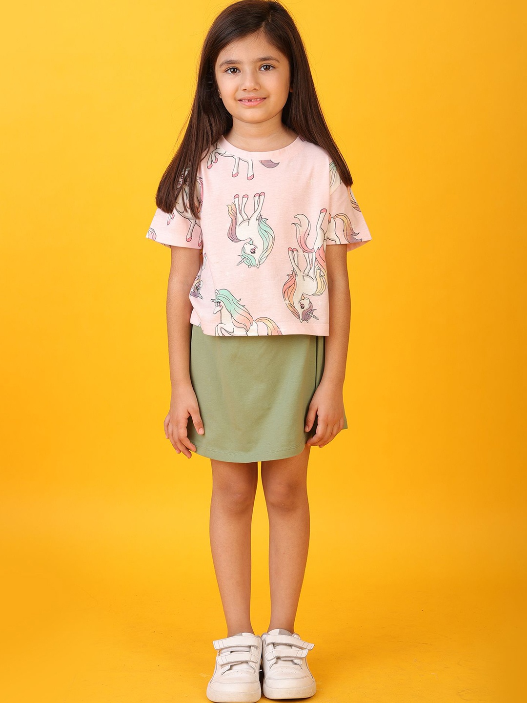 

Anthrilo Girls Printed T-shirt with Skirt, Pink