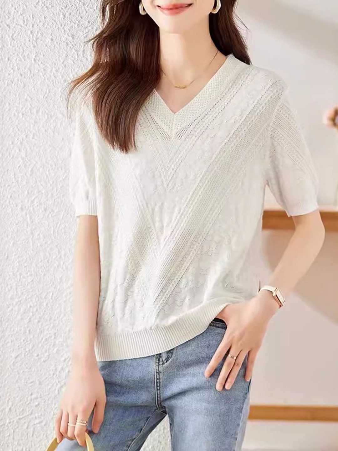 

StyleCast Women V-Neck T-shirt, White