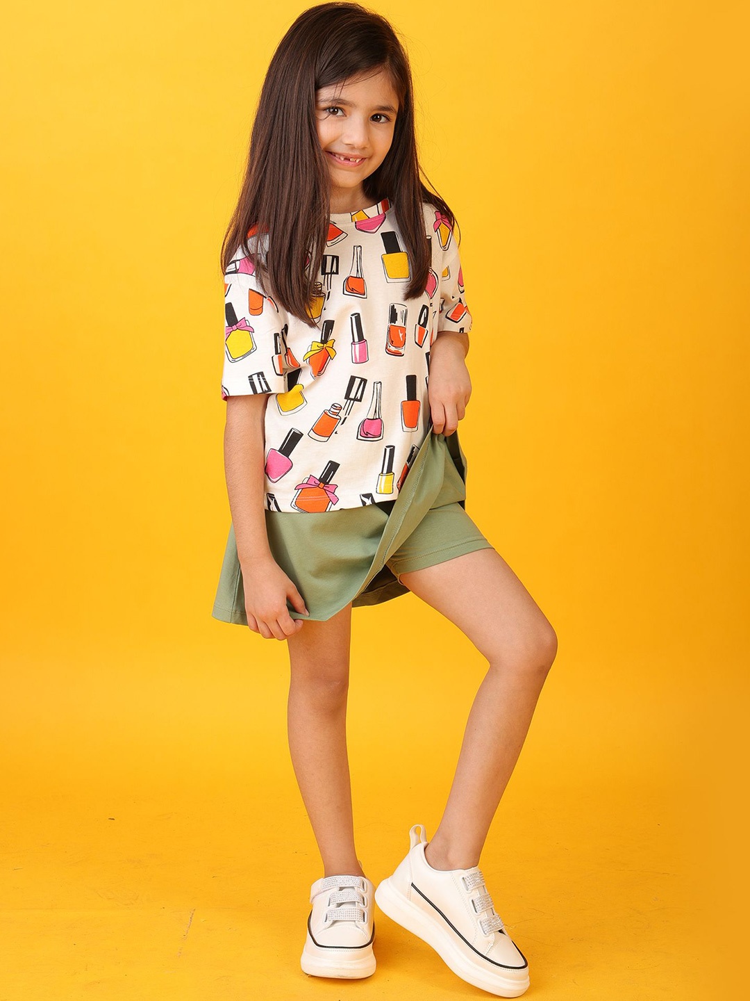 

Anthrilo Girls Printed T-shirt with Skirt, White