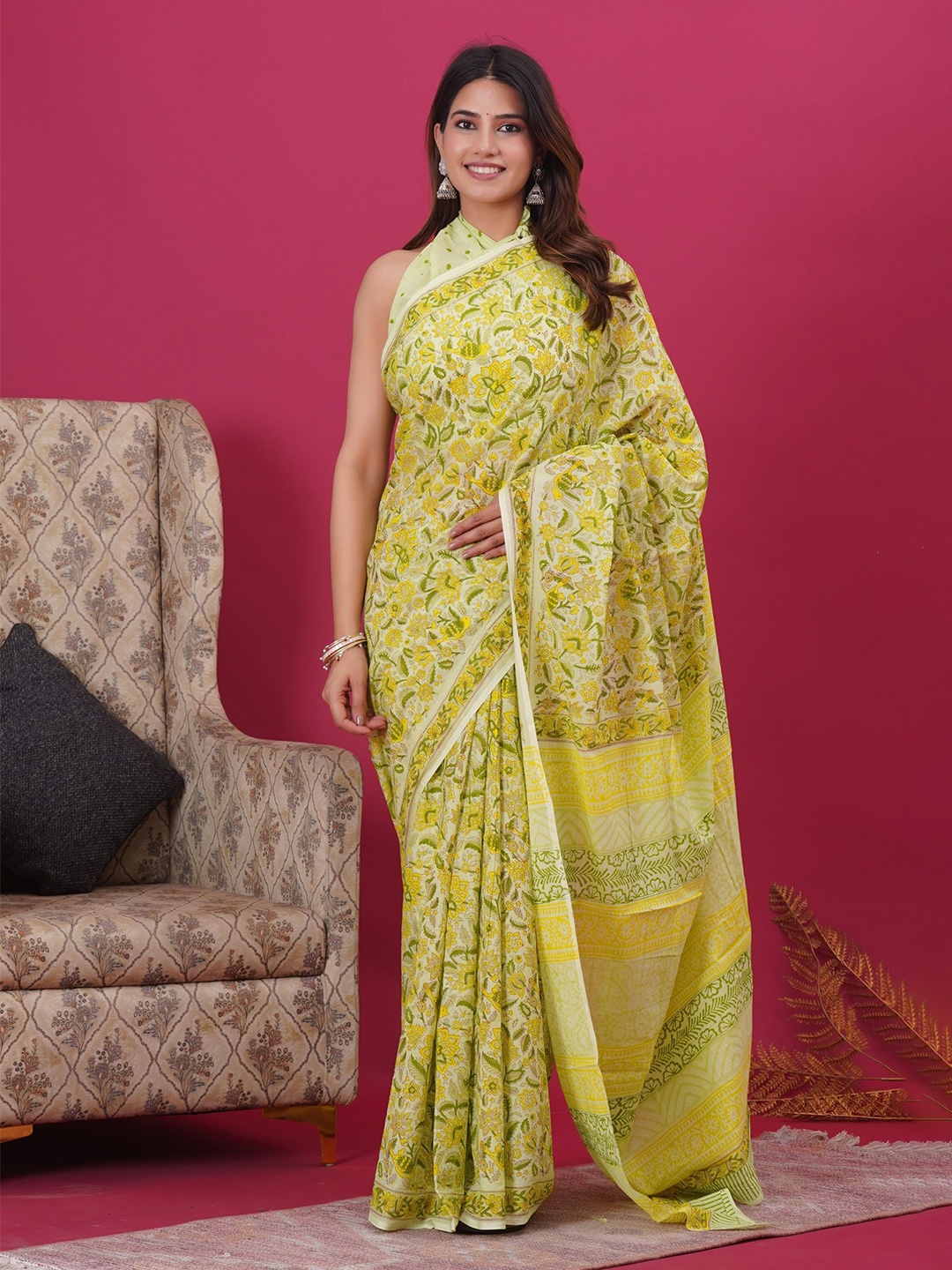 

Shivanya Handicrafts Floral Pure Cotton Block Print Saree, Yellow