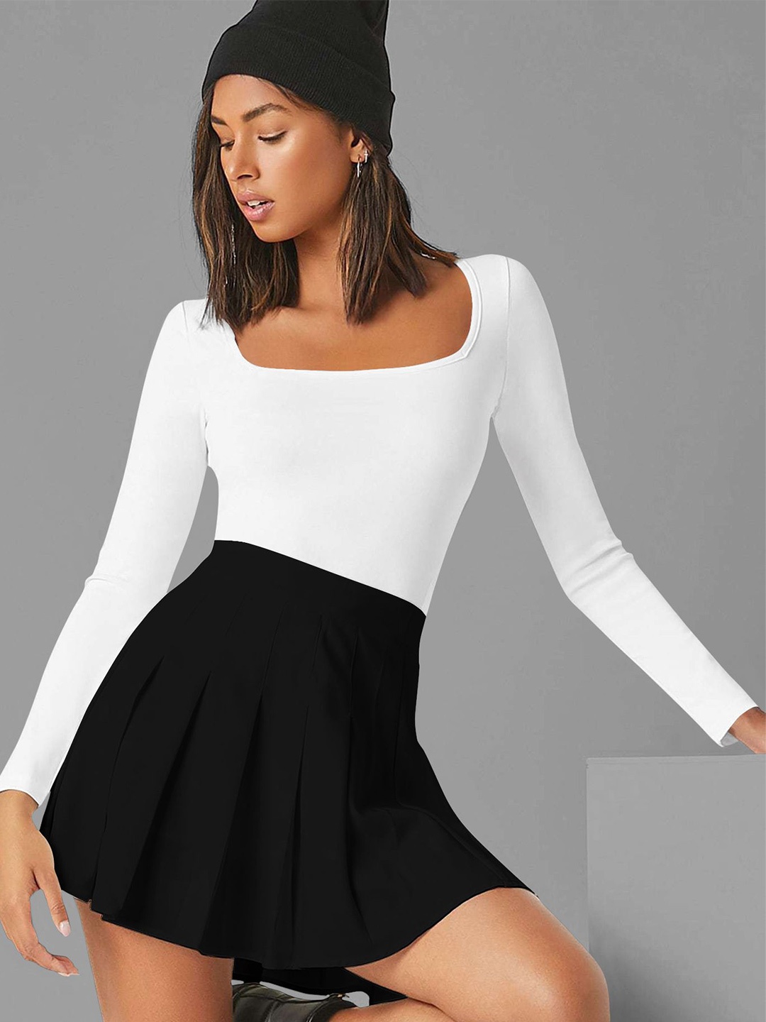 

Dream Beauty Fashion Square Neck Fitted Top, White