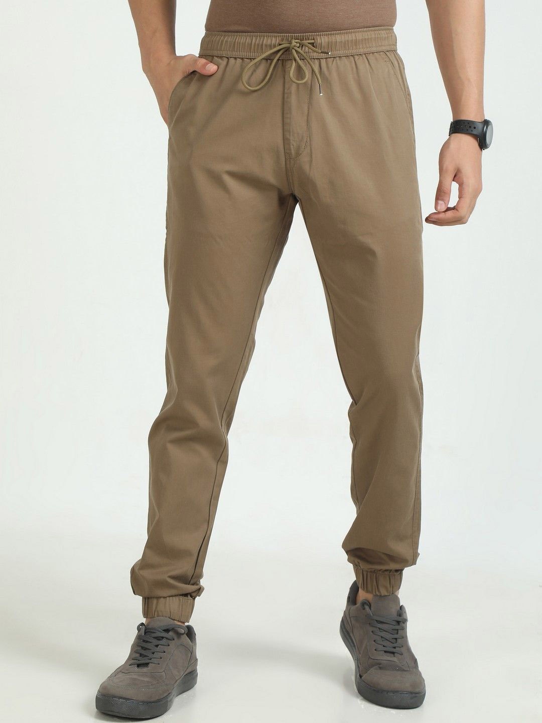 

THE BEETEL HOUSE Men Relaxed Air Joggers Trousers, Khaki