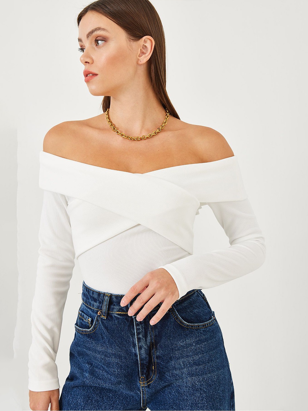 

BIANCO LUCCI Off-Shoulder Bardot Crop Top, Na