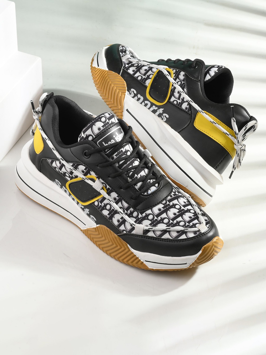 

Shoe Island Men Printed Sneakers, White