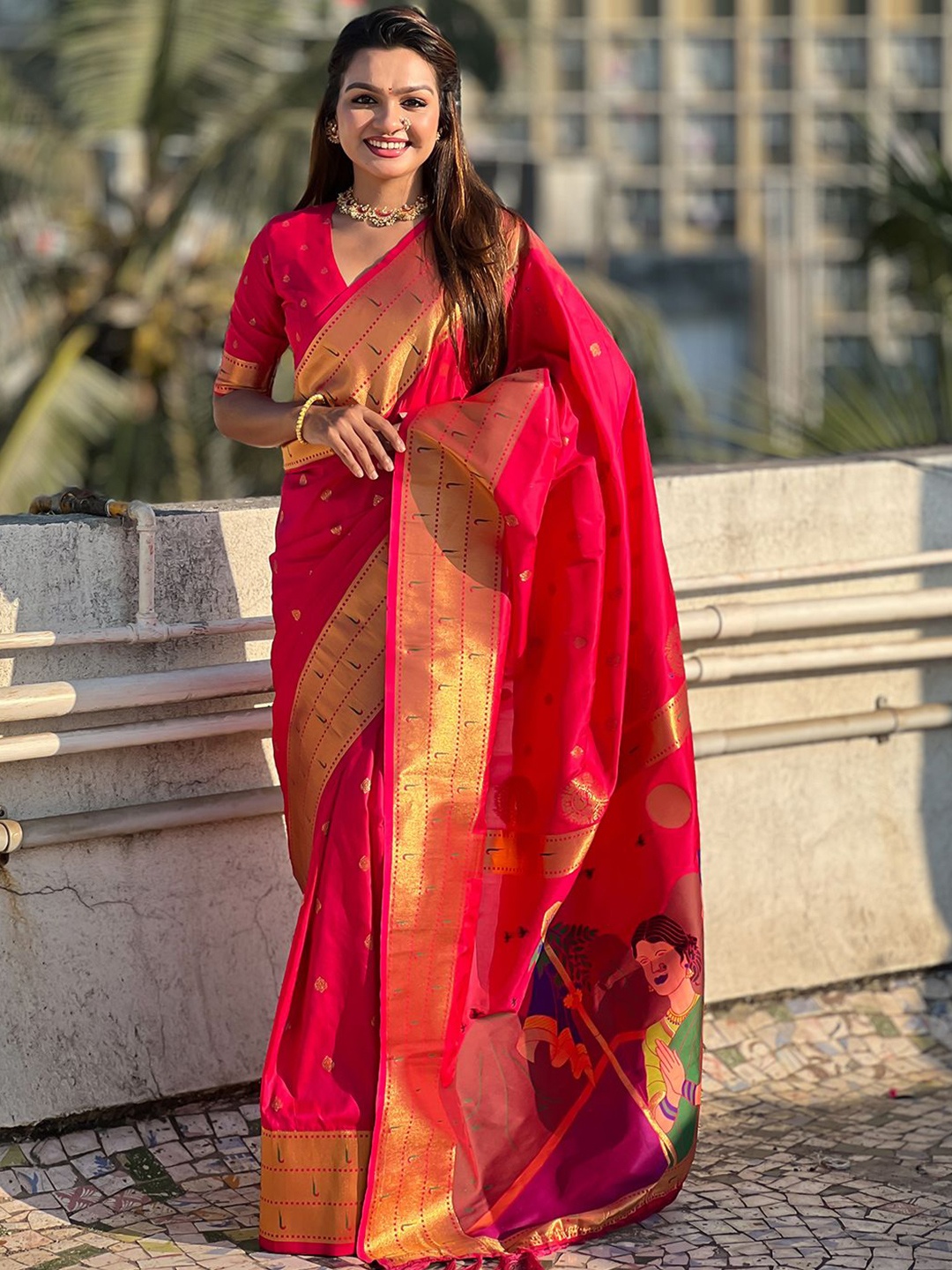 

Panzora Woven Design Zari Silk Blend Paithani Saree, Pink