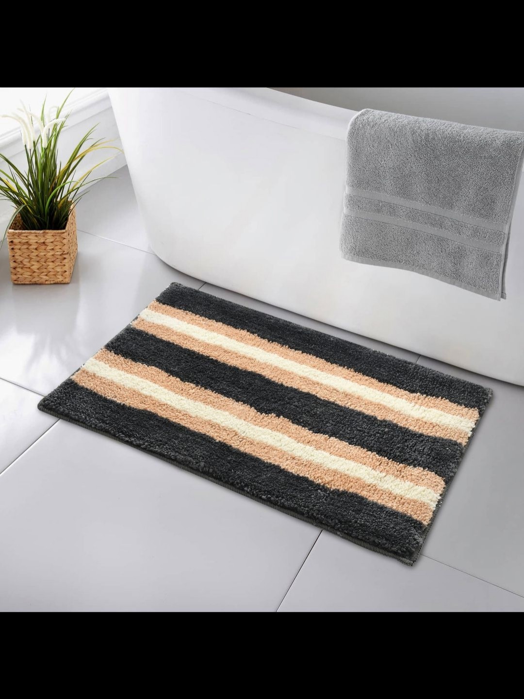 

MAA HOME CONCEPT Beige & Grey Printed Anti Skid Doormats