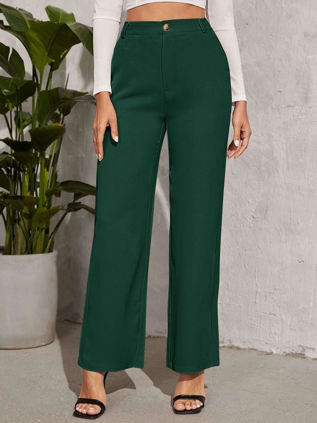 

Chemistry Women High-Rise Straight Fit Trousers, Green