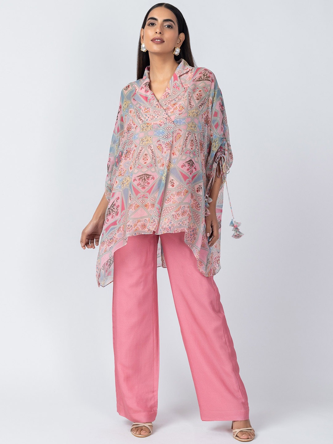 

Label Naariti Floral Printed Notch Lapel Collar Top With Trousers, Pink