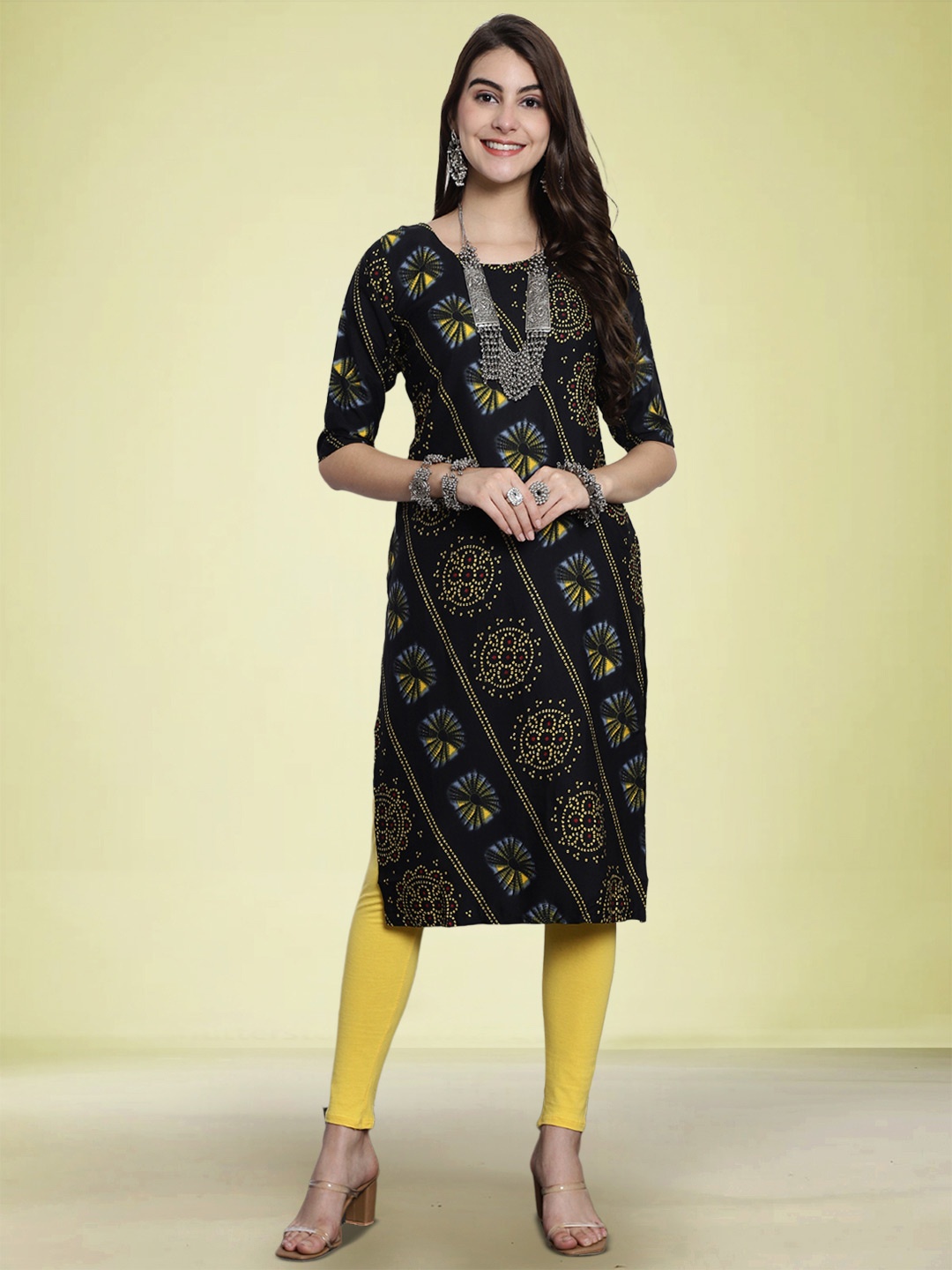 

Moda Rapido Selection Of 3 Bandhani Printed Round Neck Straight Kurtas, Black