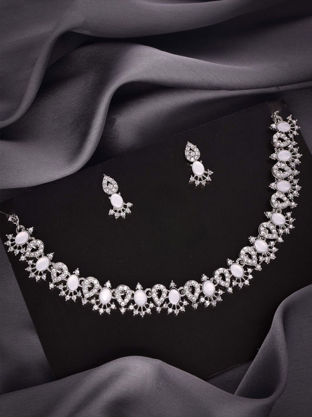 

DIVASTRI Set Of 2 Silver Plated American Diamonds Studded Jewellery Set