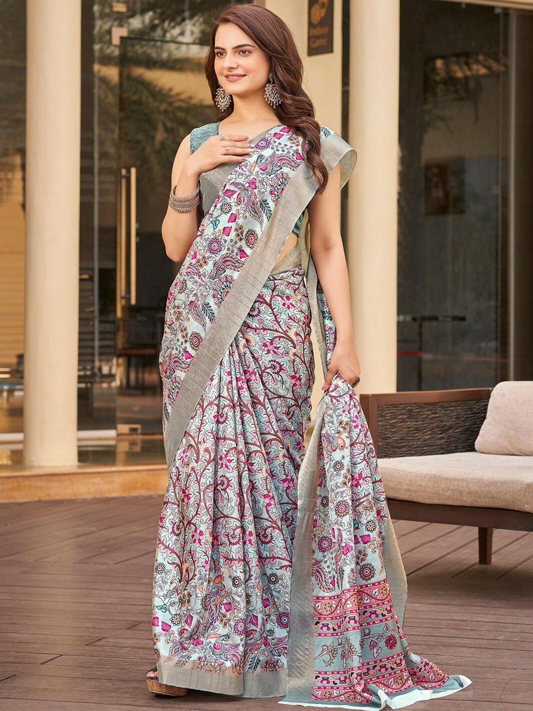 

vj fashion Floral Zari Silk Blend Saree, Turquoise blue