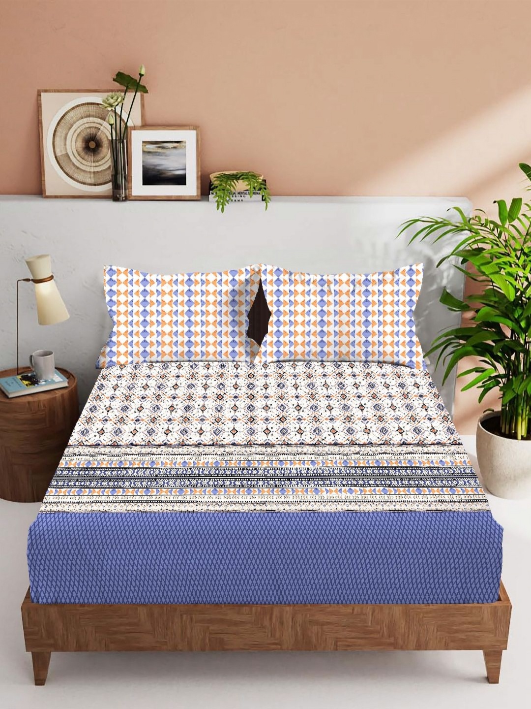 

VINTANA White & Blue Ethnic Motifs 210 TC King Bedsheet with 2 Pillow Covers