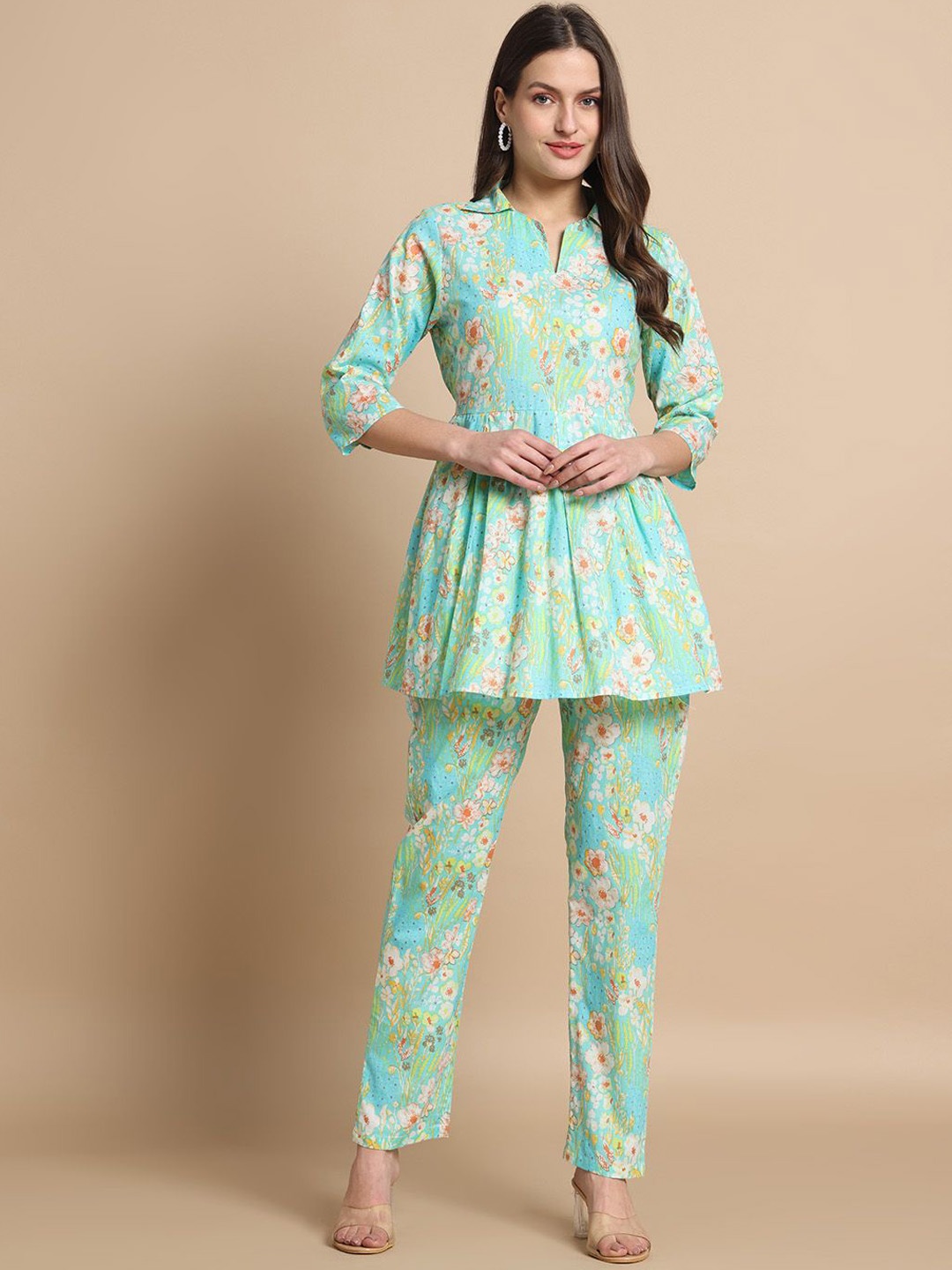 

Gujari Floral Printed Pure Cotton Tunic With Trouser, Green