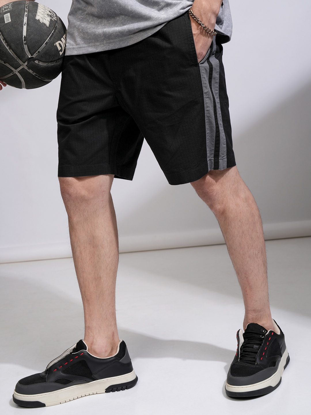 

HIGHLANDER Men Shorts, Black