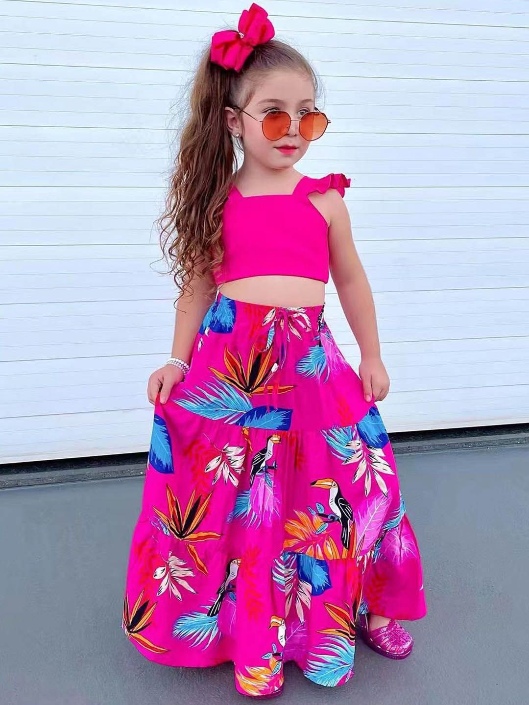 

Xsole Printed Shoulder Straps Top With Skirt, Pink