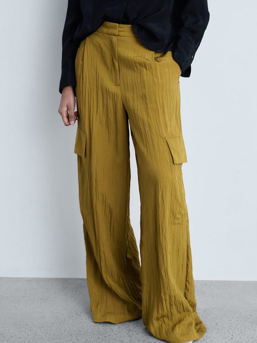 

MANGO Women Textured Wide Leg Cargos, Mustard