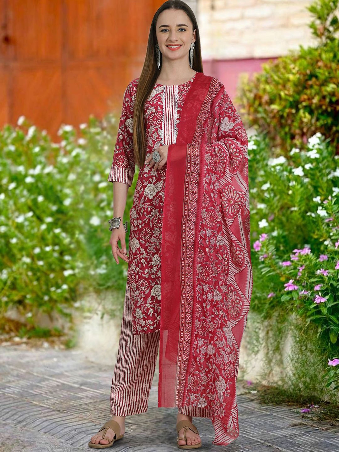 

Moda Rapido Women Ethnic Motifs Printed Regular Pure Cotton Kurta with Trousers & With Dupatta, Red