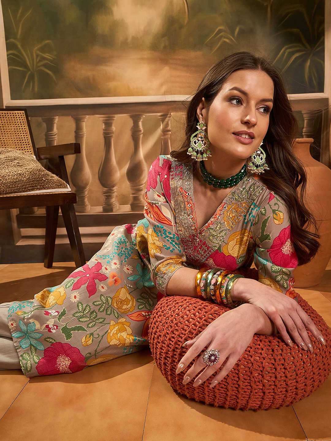 

Sangria Floral Printed V Neck Straight Kurta & Trousers, Grey