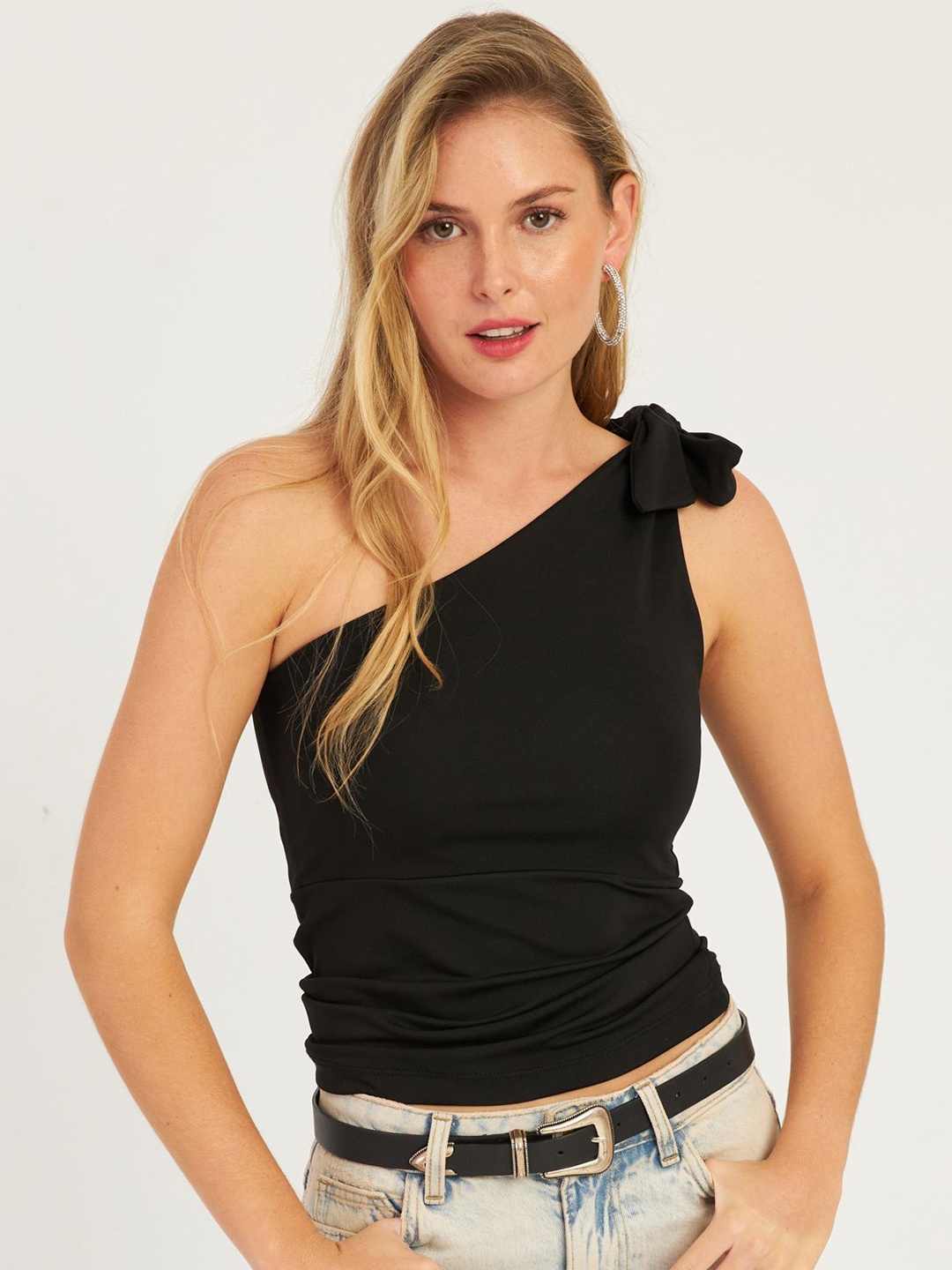 

Cool & Sexy One Shoulder Top, Na